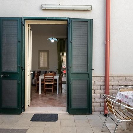 Casa Vacanze Kaloceri Torre dell'Orso Exterior foto
